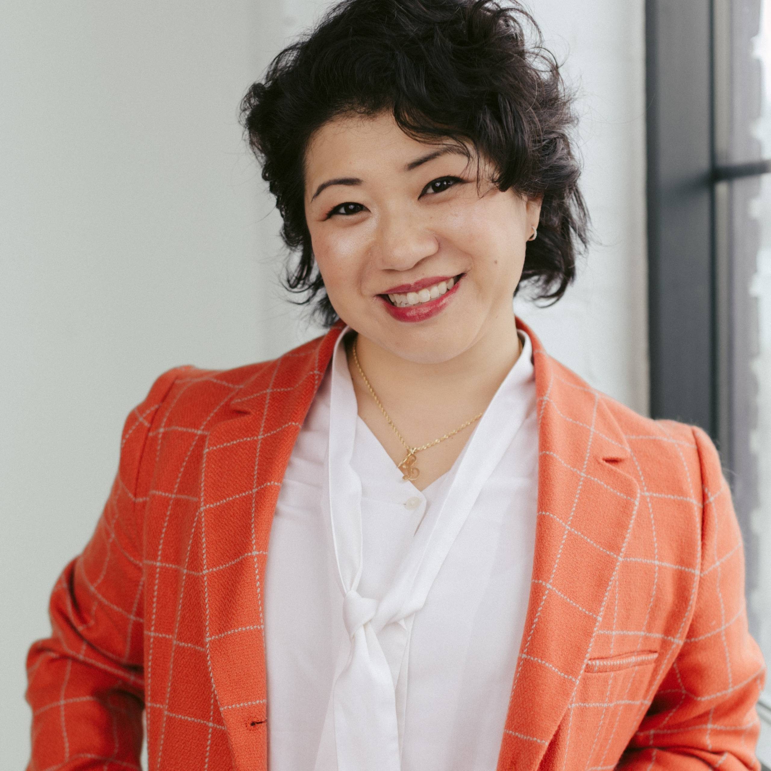 Photo of Jennifer Row
